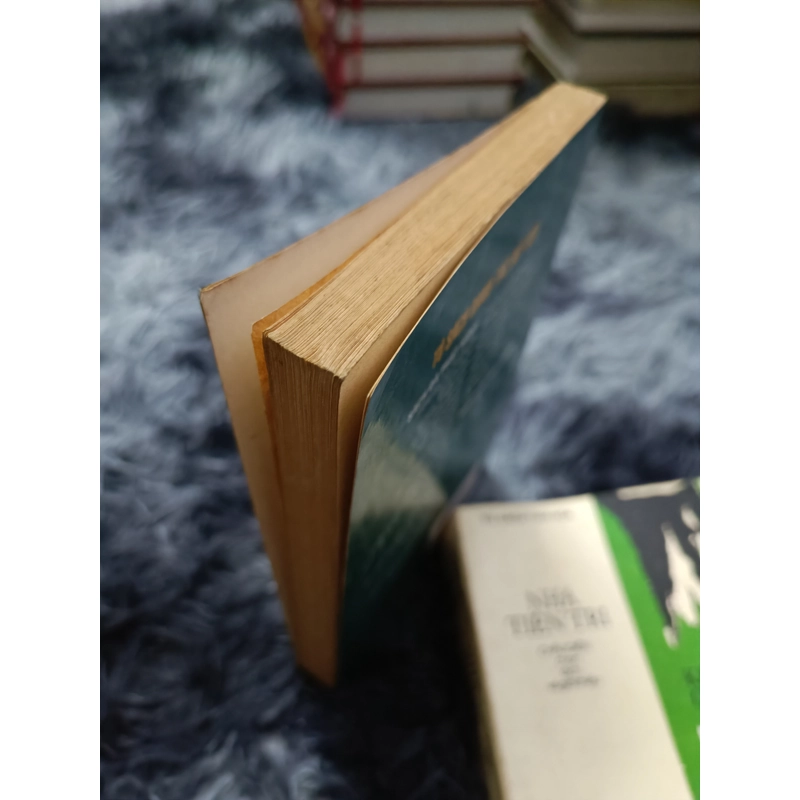 Rời nẻo đường quen (John Steinbeck) 472807