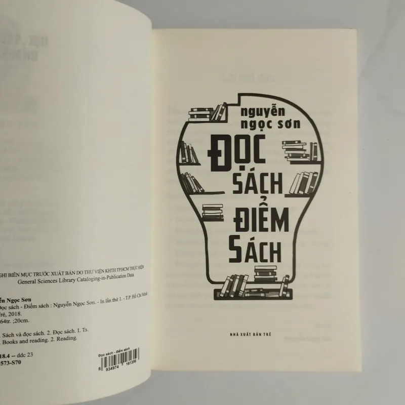 Đọc sách Điểm sách  1035217