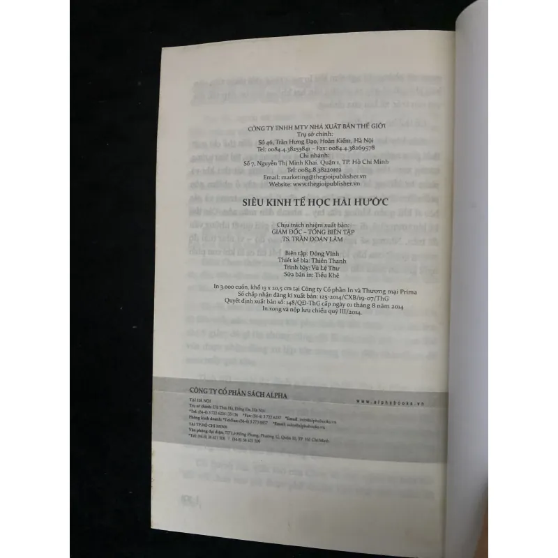 Siêu kinh tế học hài hước- Steven D. Levitt và S tephen J. Dubner  1029099