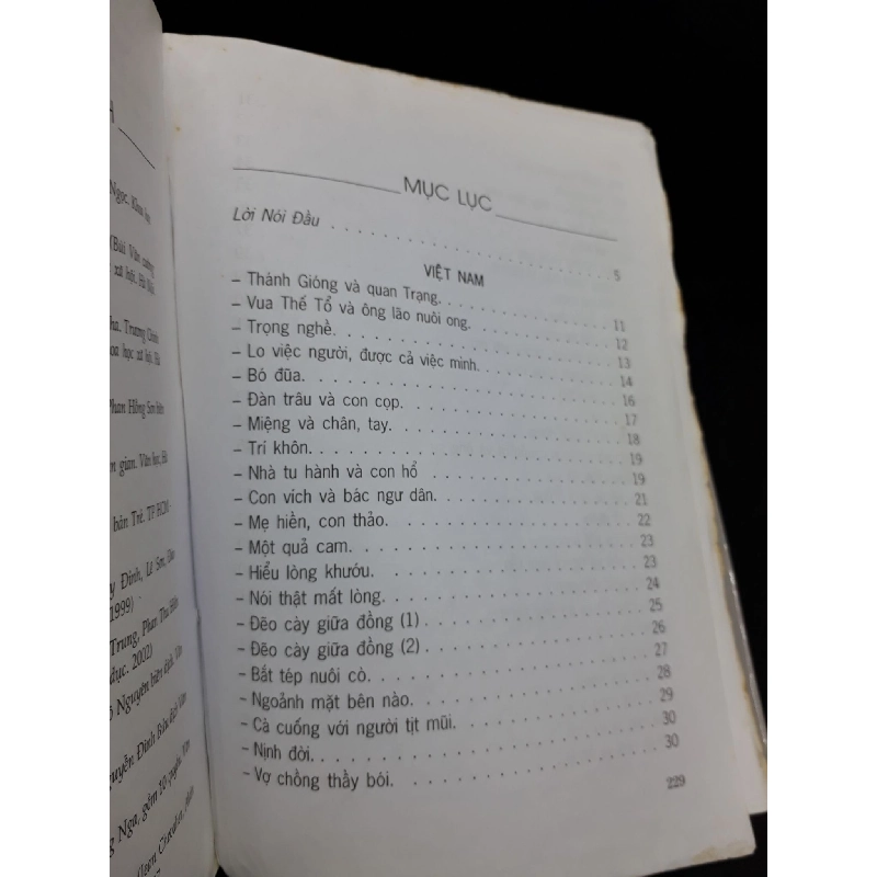 Ngụ ngôn dân gian Đông Tây mới 60% bẩn bìa, ố nhẹ, tróc bìa, tróc gáy 2005 HCM1712 Hữu Tuấn VĂN HỌC 918859