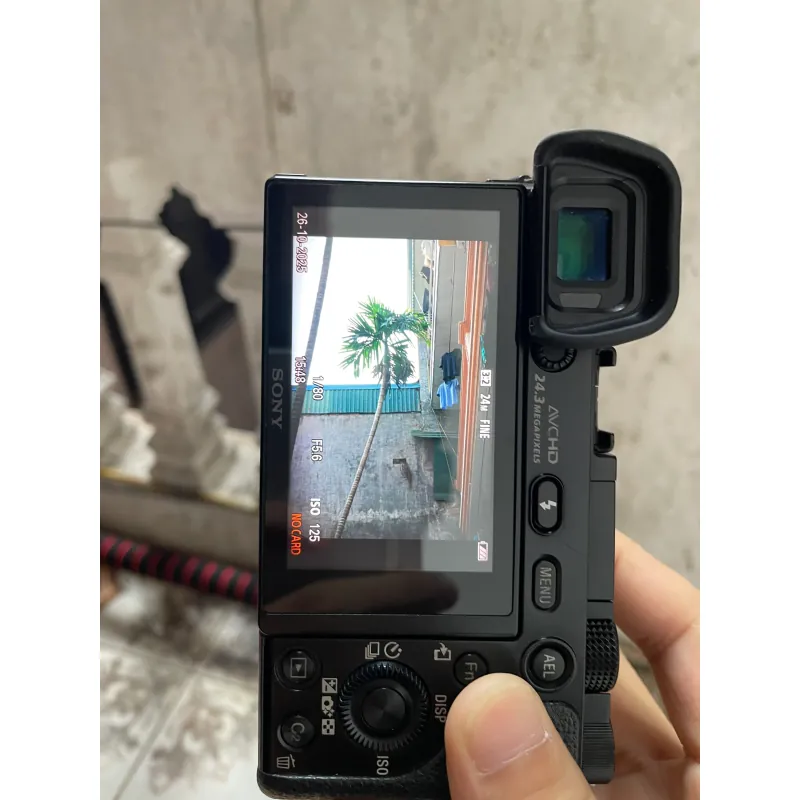 body sony a6000 kèm 1 pin 1 sạc dây đeo 607319