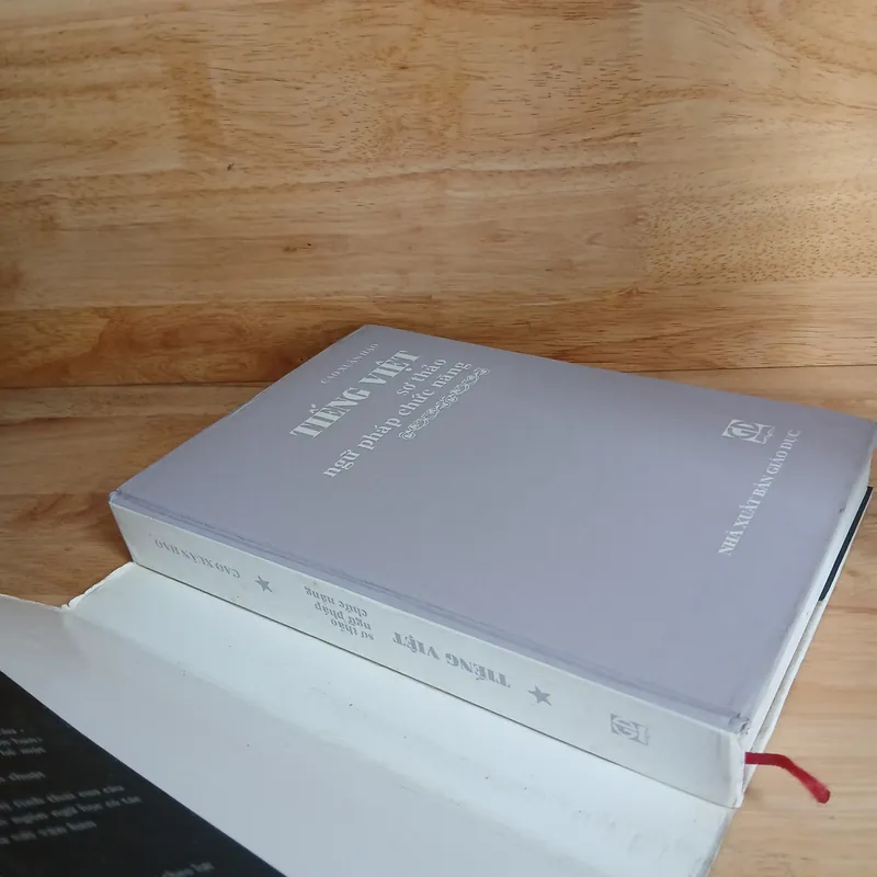 Tiếng Việt Sơ Thảo Ngữ Pháp Chức Năng (Xb 2004) - Cao Xuân Hạo 463121