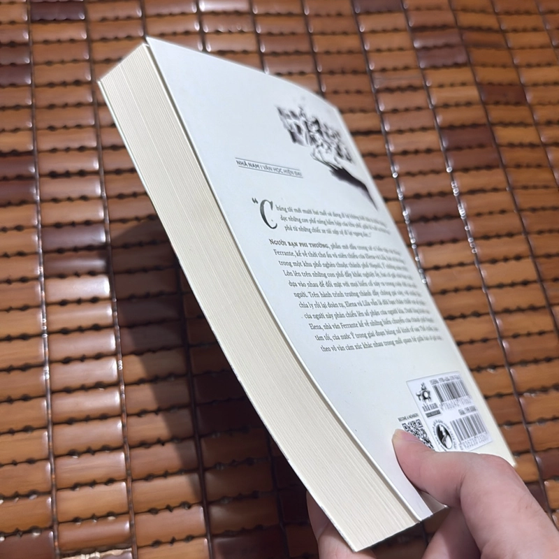 Người bạn phi thường - Elena Ferrante 530973