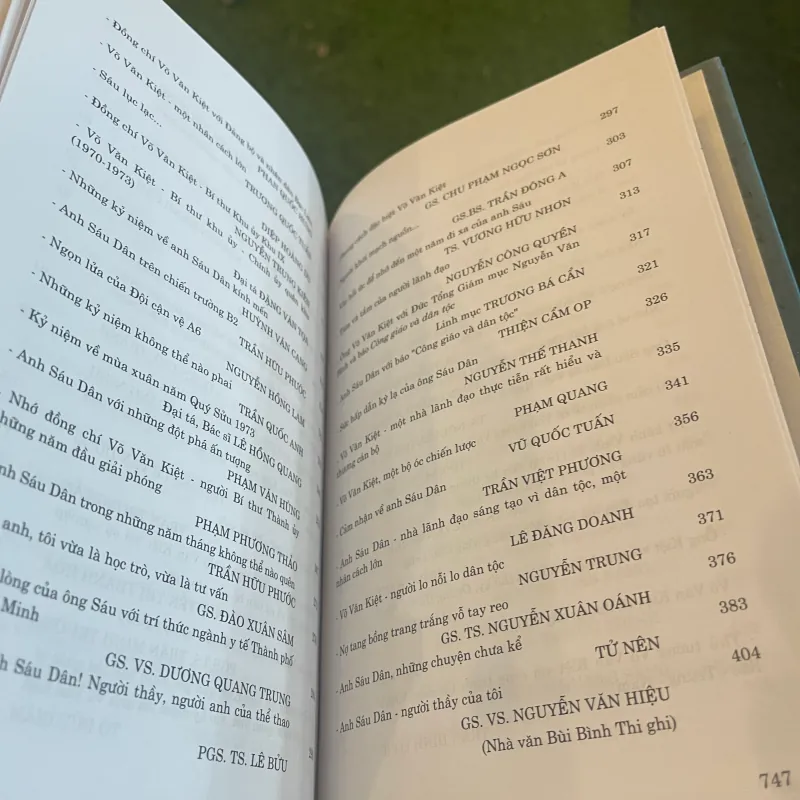 VÕ VĂN KIỆT HỒI KÝ - NXB CHÍNH TRỊ QUỐC GIA  1027404