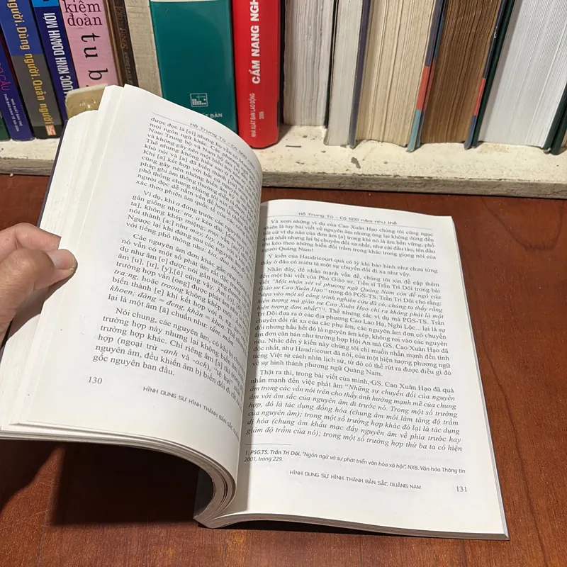 [Chữ Ký Tác Giả] - II Lịch Sử: Có 500 Năm Như Thế - Hồ Trung Tú - 2012 727074
