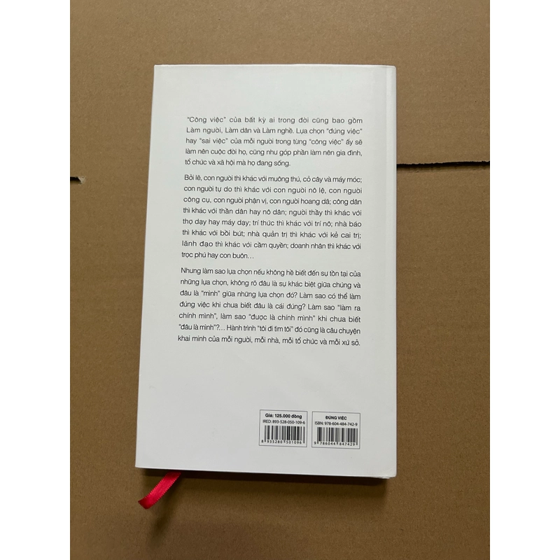 Đúng việc sách 543578
