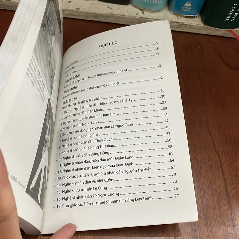 Chữ Ký Tác Giả - Một Thể Loại Múa Cách Mạng Mang Bản Sắc Dân Tộc Việt Nam - Lê Huân - 2016 528172