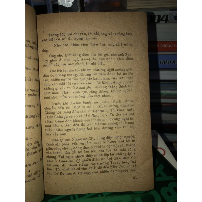 Một thời chìm nổi - Hồi ký của vua hề Sạc Lô 786045