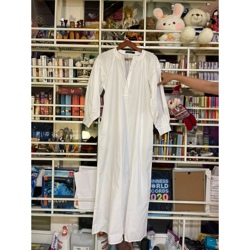 Đầm trắng maxi, Size M/L, detail khuy áo 528150