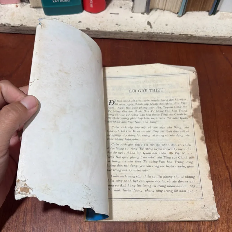 II Lịch Sử: 50 Năm Quân Đội Nhân Dân Việt Nam Anh Hùng - 1994 764639