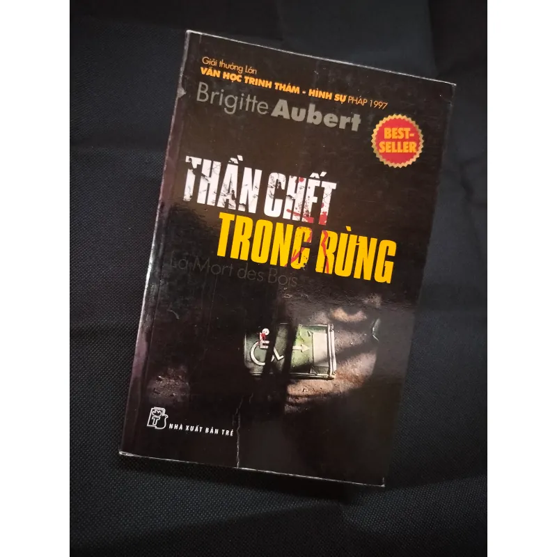 THẦN CHẾT TRONG RỪNG - BRIGITTE AUBERT 973453