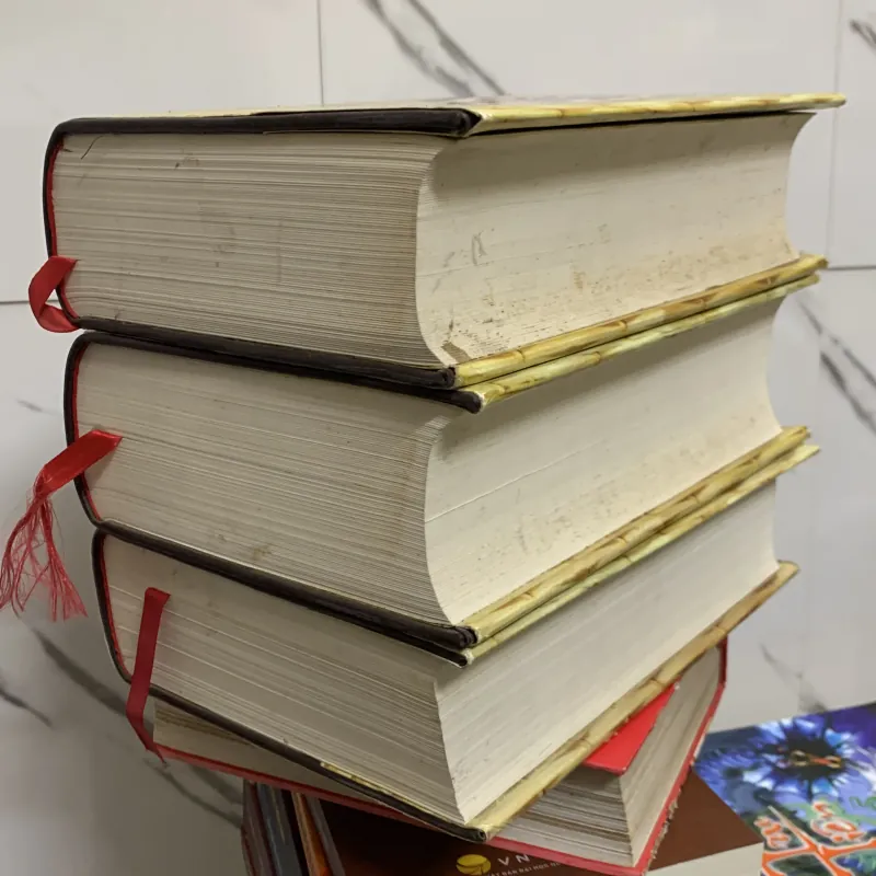 Hoàng xuân hãn - la sơn yên hồ. Bộ 3 tập. 4b4 755371