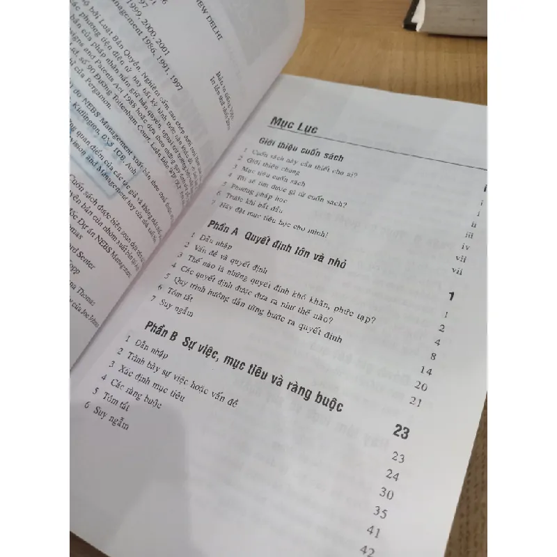 Ra và thực thi quyết định: Một hướng dẫn thực tiễn để có những quyết định sáng suốt 603897