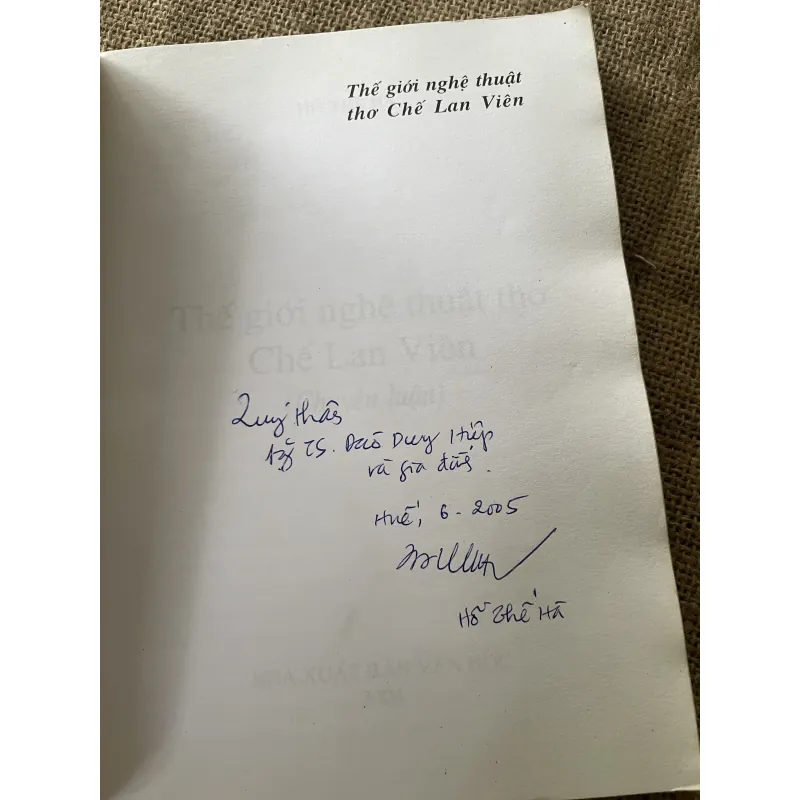 THẾ GIỚI NGHỆ THUẬT THƠ CHẾ LAN VIÊN - chuyên luận của Hồ Thế Hà  796872