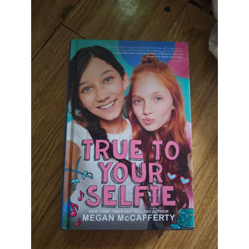 True to your selfie (bìa cứng)
 739851