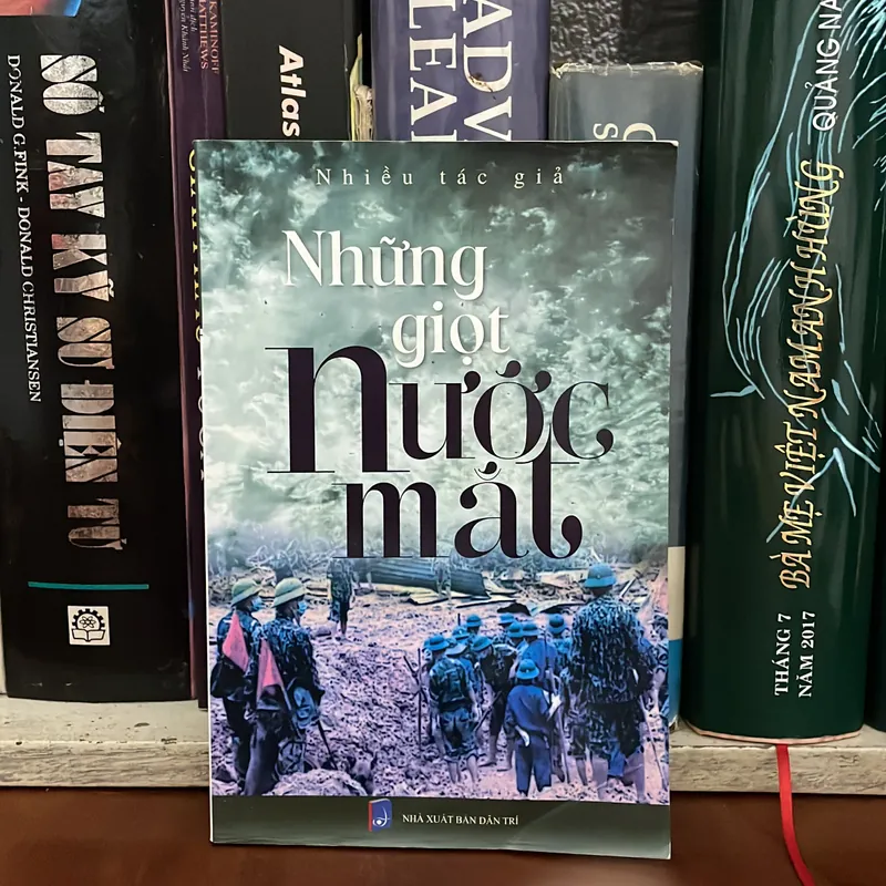 II Tựa sách: Những Giọt Nước Mắt - Nhiều Tác Giả - 2021 562840