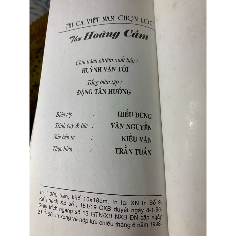 Thơ Hoàng Cầm - Sách khổ nhỏ 538890