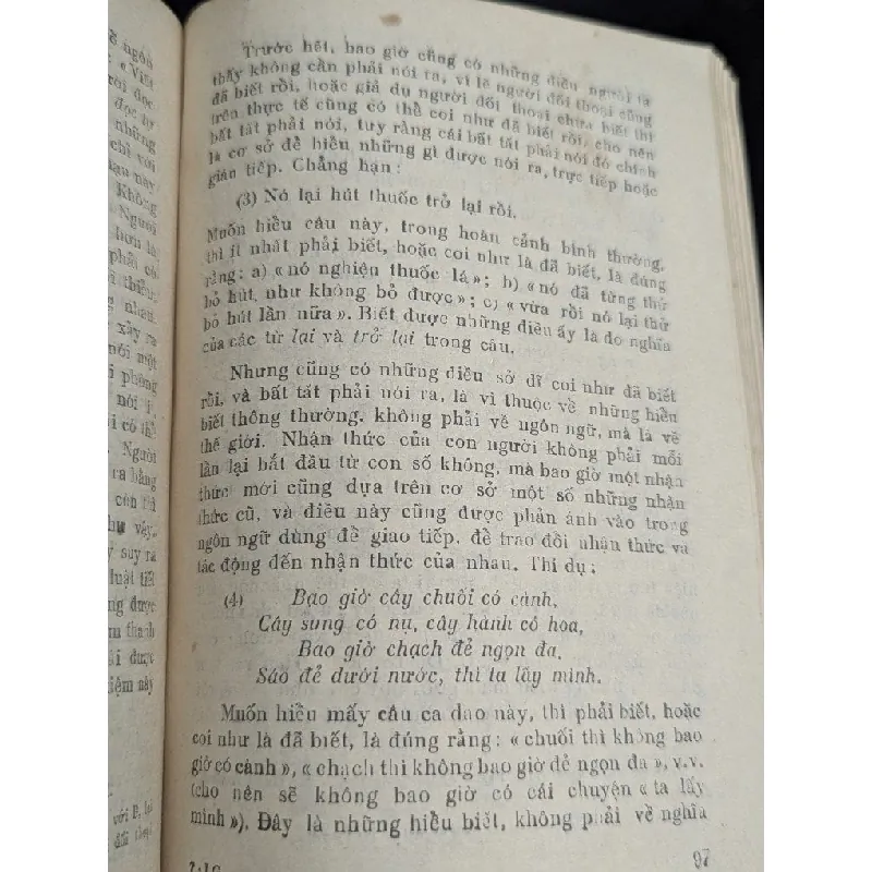 Logic ngôn ngữ học - Hoàng Phê 713743