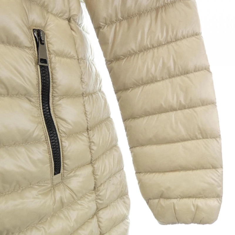 Áo khoác lông vũ MONCLER 644167