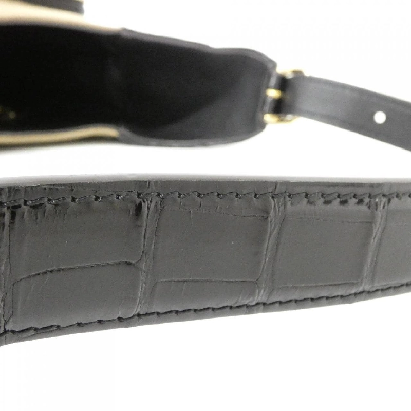 Túi đeo vai da kỳ lạ Louis Vuitton 612728