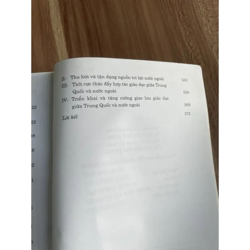 VƯƠNG BÁN THÁI (Chủ biên) HIỆN ĐẠI HÓA GIÁO DỤC 750491