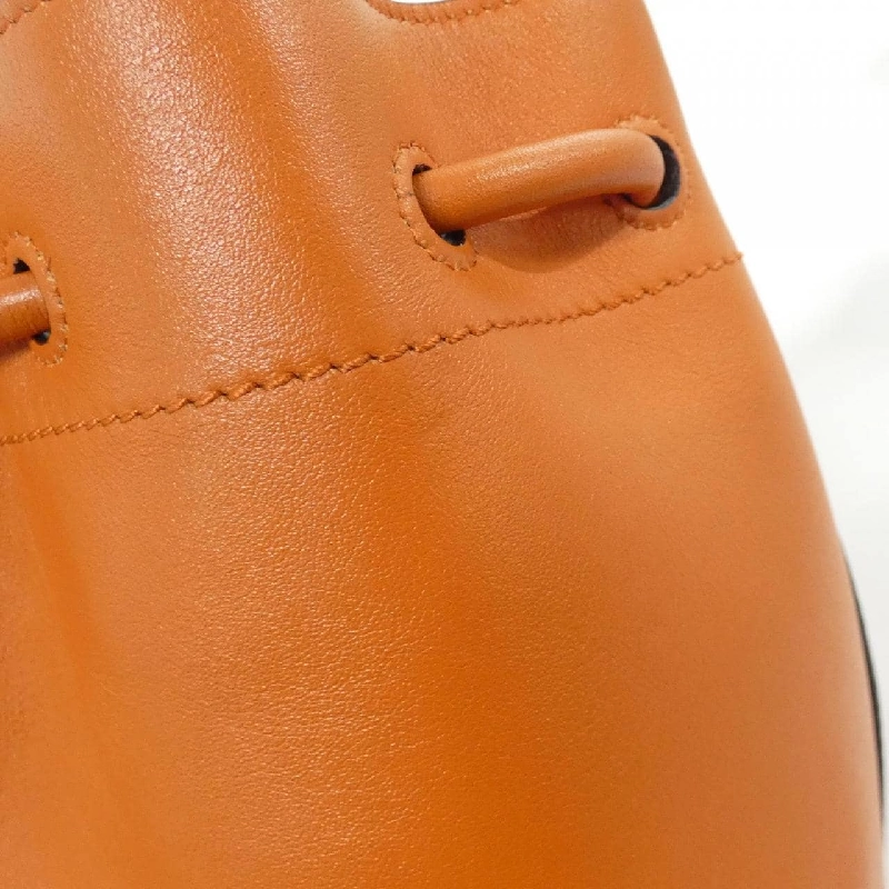 Túi Bon Bon Bucket Jimmy Choo 614865