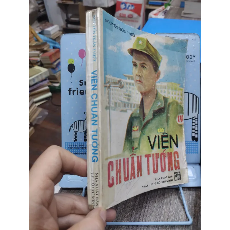 Sách: Viên Chuẩn Tướng - TG: Nguyễn Trần Thiết (A1) 732610