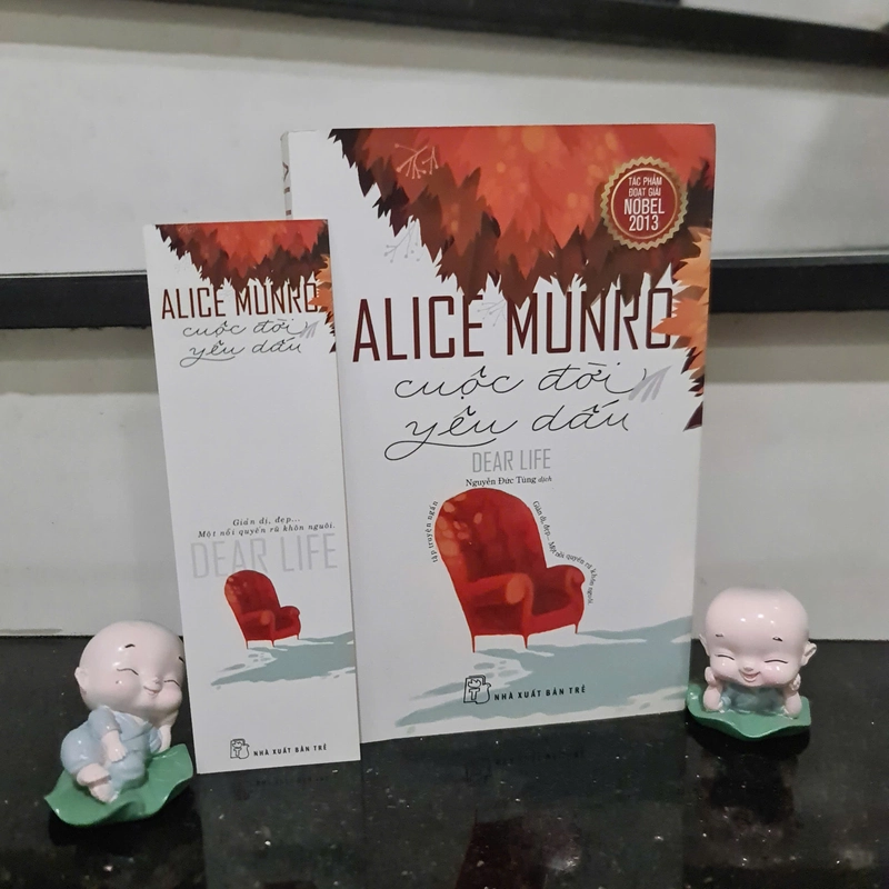 Sách Cuộc Đời Yêu Dấu - Alice Munro  ( Nobel 2013 ) 541599