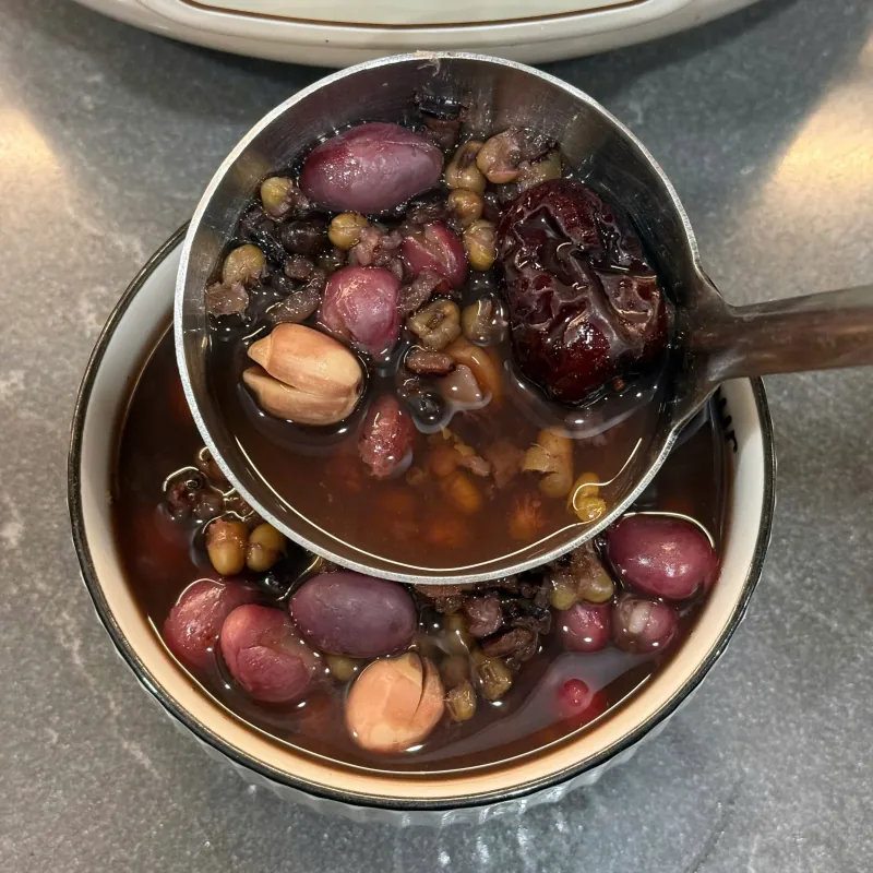 Nồi kho hầm đa năng UNIE USC308 dung tích 3L, lòng nồi gốm tử sa, 8 chức năng kho hầm 738732