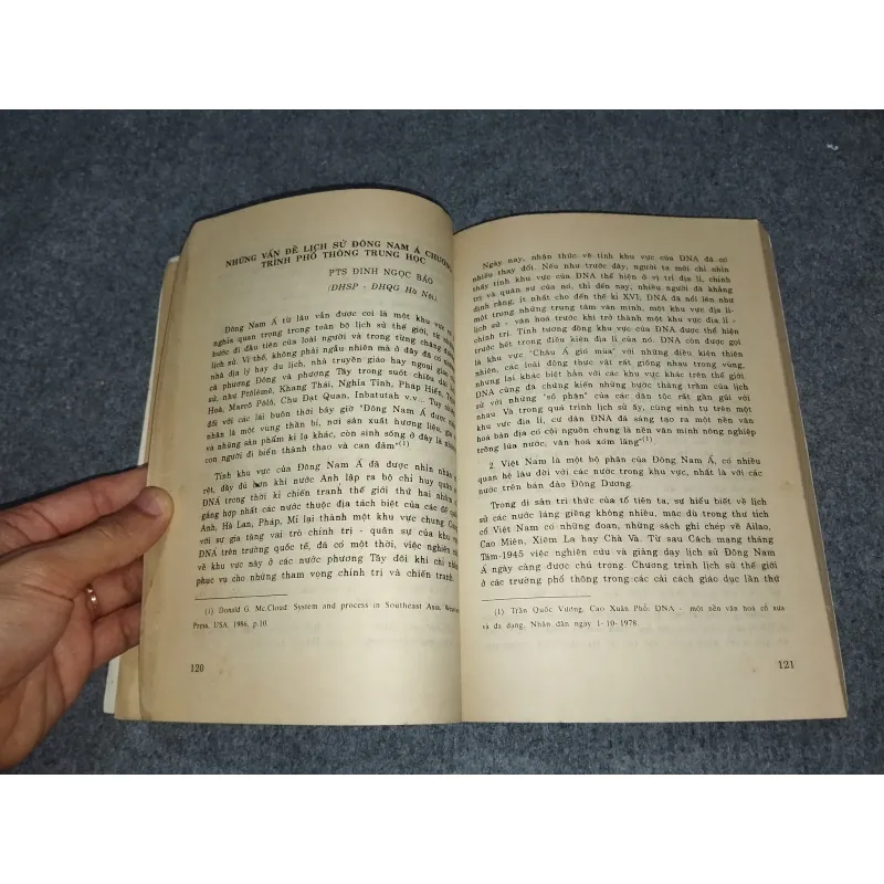 ĐỔI MỚI VIỆC DẠY, HỌC LỊCH SỬ. LẤY "HỌC SINH LÀ TRUNG TÂM" 698913