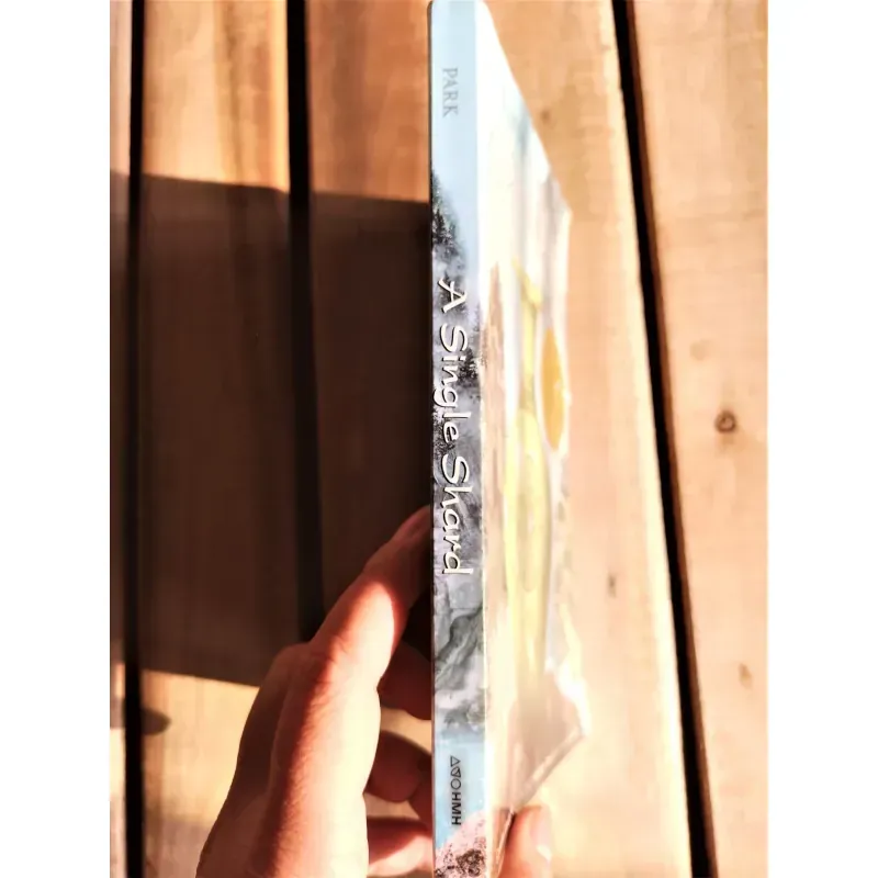 Sách ngoại văn: A Single Shard - Tác giả: Linda Sue Park 932422