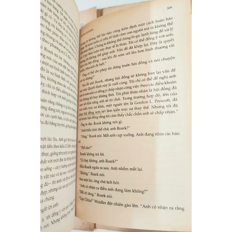 Tác phẩm văn học kinh điển: SUỐI NGUỒN (Ayn Rand) 1002178