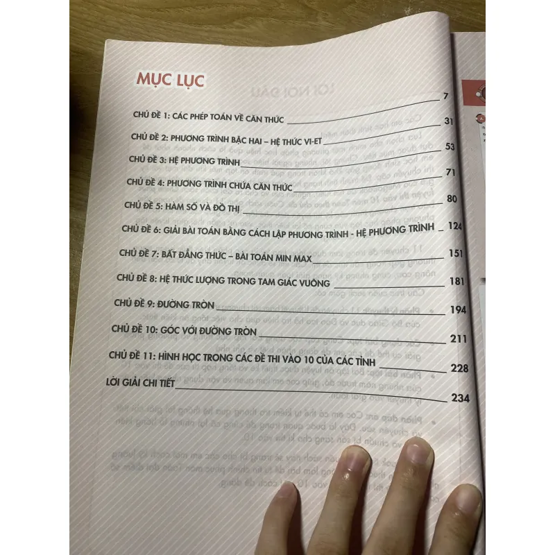 Sách chinh phục 8+ luyện thi môn toán vào 10 theo chủ đề  999882