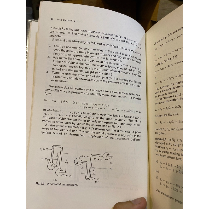Fluid Mechanics, 5th edition - Victor L. Streeter 518889