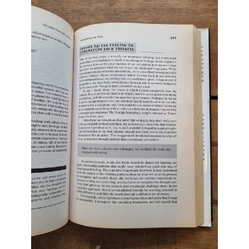 THE DAILY TRADING COACH : 101 Lessons For Becoming Your Own Trading Psychologist - Brett N. Steenbarger 164831