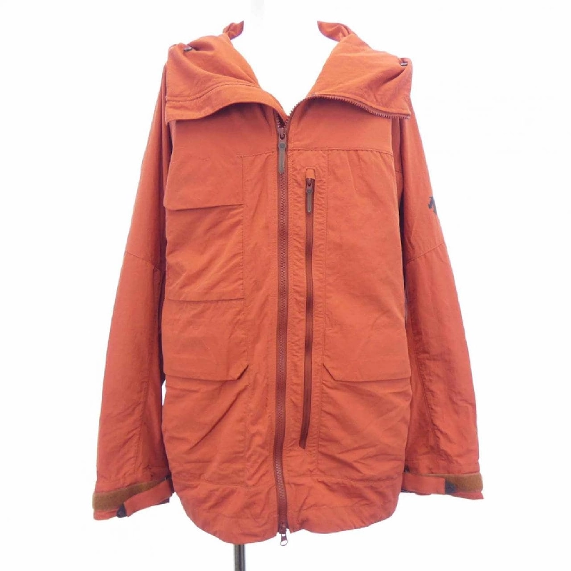 Áo khoác DESCENTE - Hàng hiệu Authentic 898328