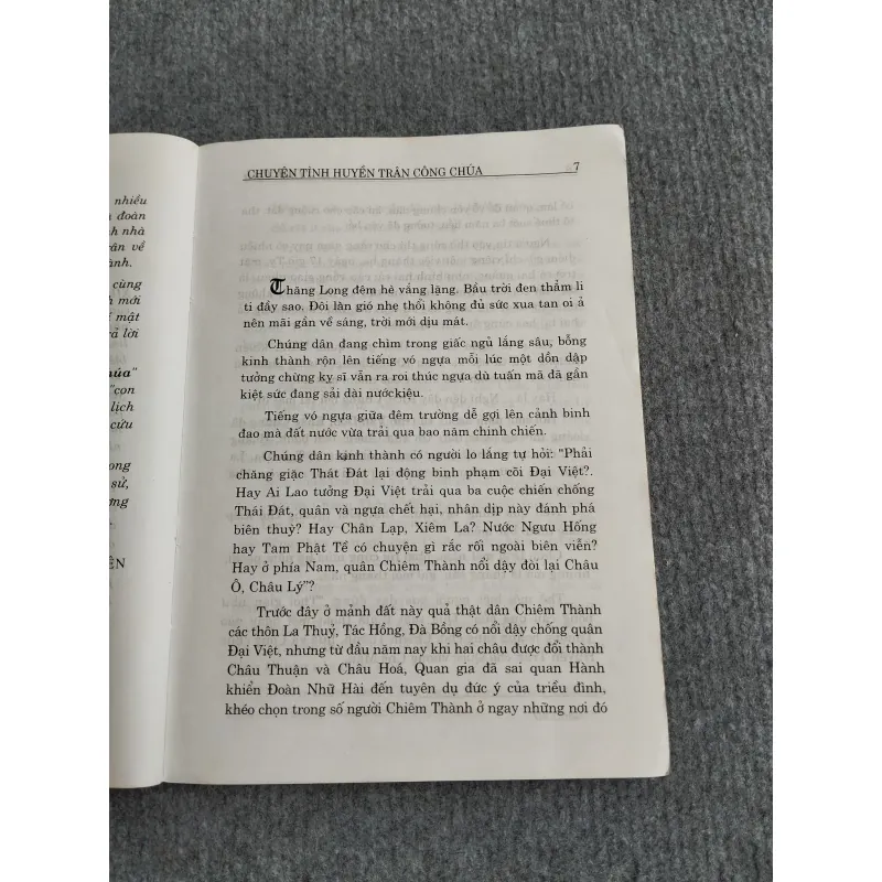 CHUYỆN TÌNH HUYỀN TRÂN CÔNG CHÚA - VIẾT LINH 571013