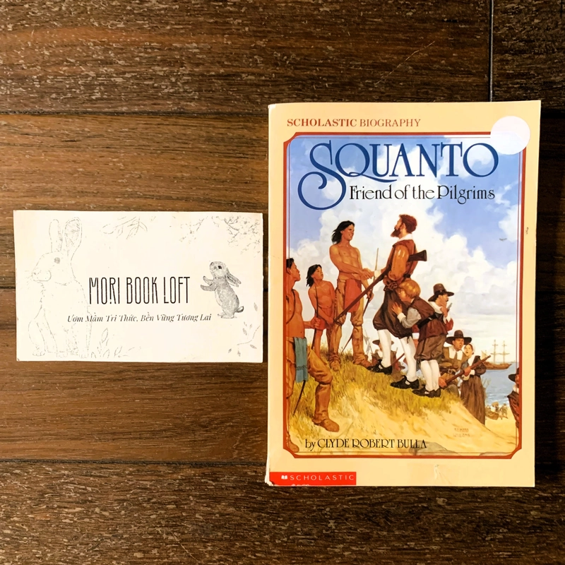 Set 2 cuốn 2 cuốn Scholastic Biography, Used 532106