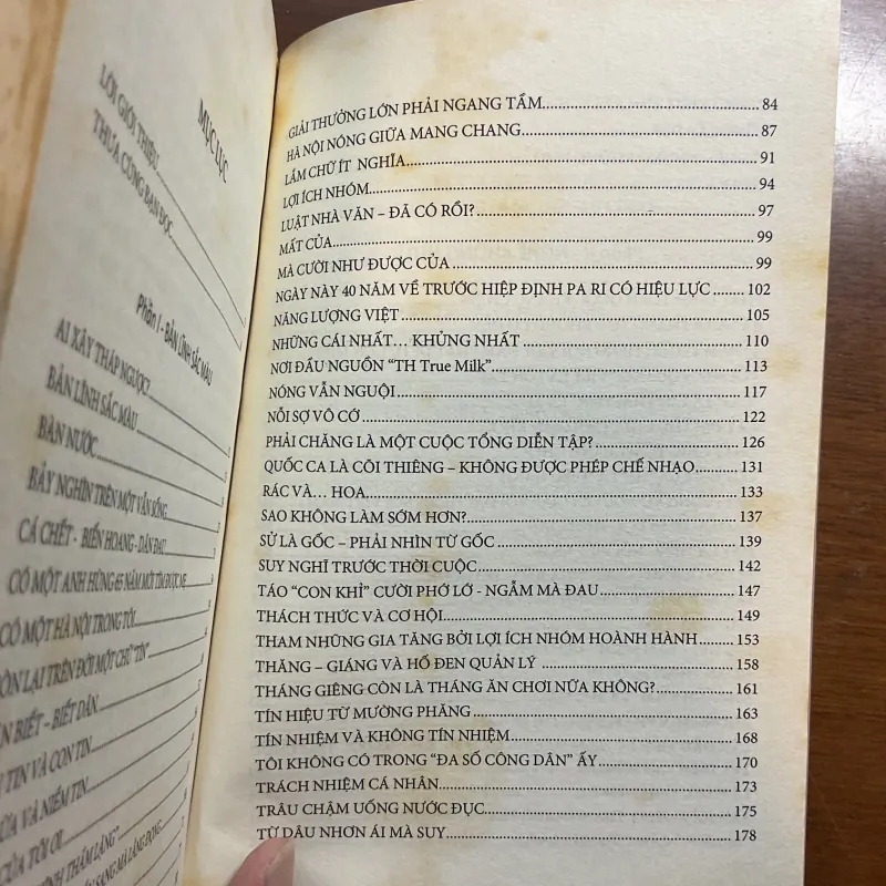 [KÝ BÁO CHÍ] Nghề không hưu - Vĩnh Trà 1043070
