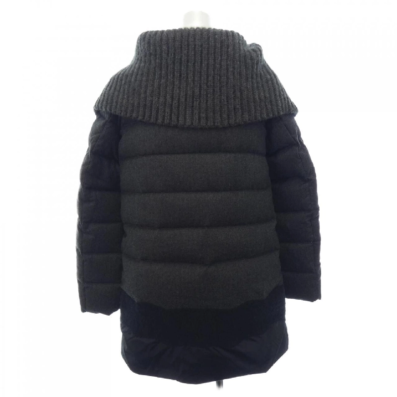 Áo khoác lông vũ MONCLER 643036