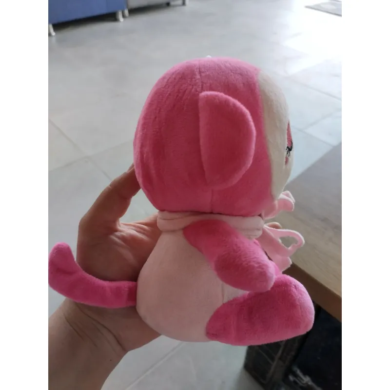 Đây là loại gấu bông nhỏ, thường được dùng làm móc khóa hoặc đồ trang trí.
Hàng 2hand 996561