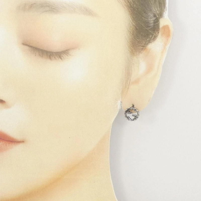 Bông tai Gucci Interlocking G 665760