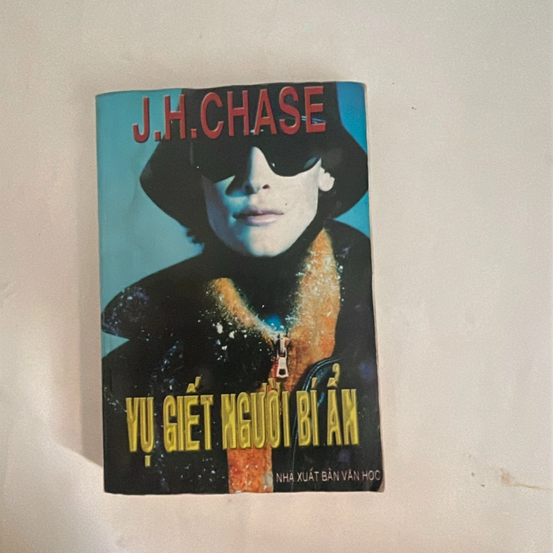Vụ giết người bí ẩn - James Hadley Chase 447978