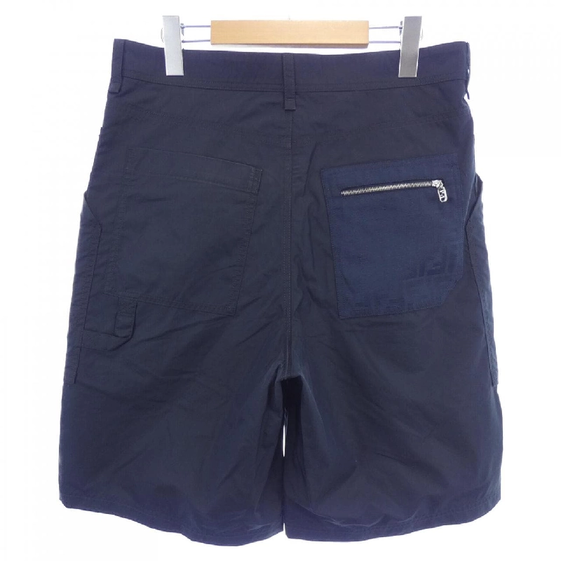 Quần short FENDI - Hàng hiệu Authentic 893331