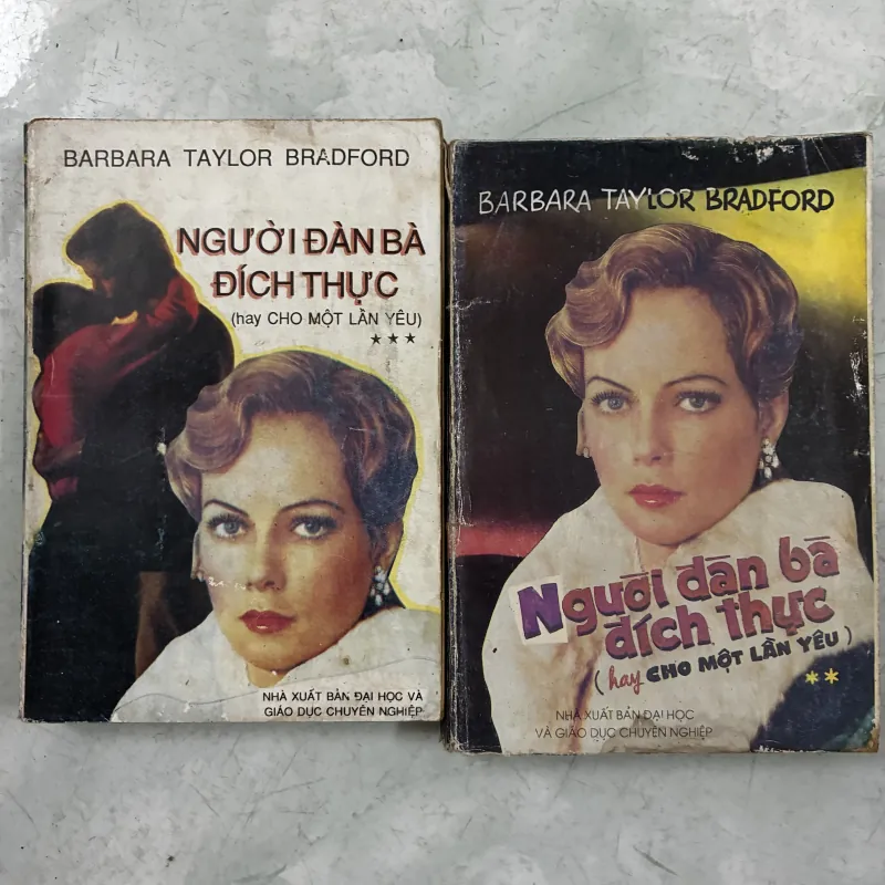 Người đàn bà đích thực (2 cuốn) 1029652