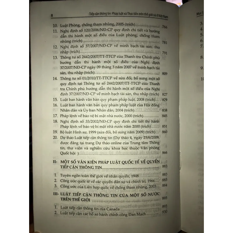 Tiếp cận thông tin: Pháp luật và thực tiễn trên thế giới và ở Việt Nam 755938