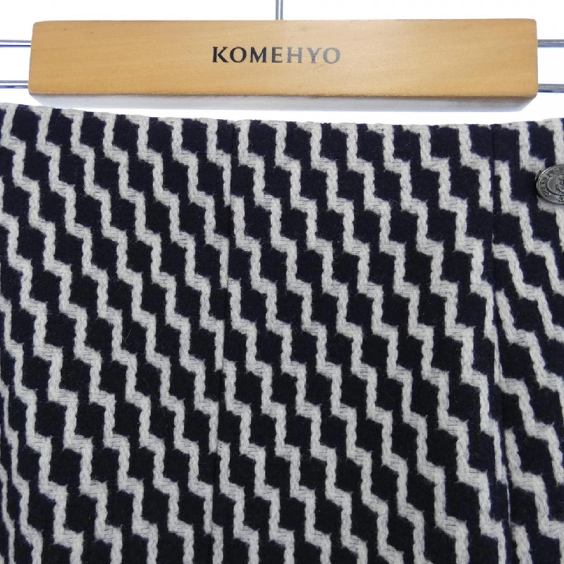 Chanel CHANEL P59021V39106 Váy 649372