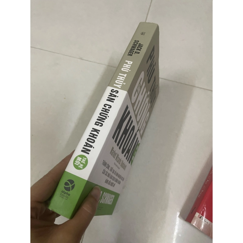 Phù thuỷ chứng khoáng  396572