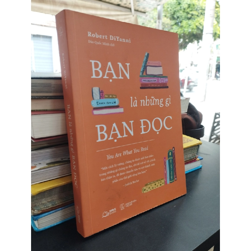 Bạn là những gì bạn đọc - Robert DiYanni 404699