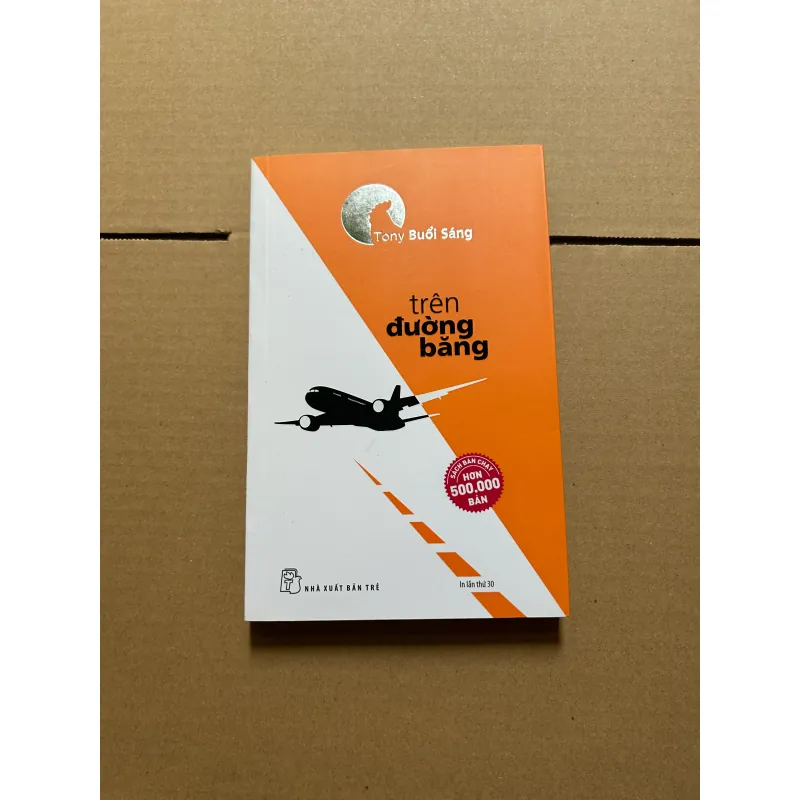 Tony buổi sáng Trên đường băng 1034779